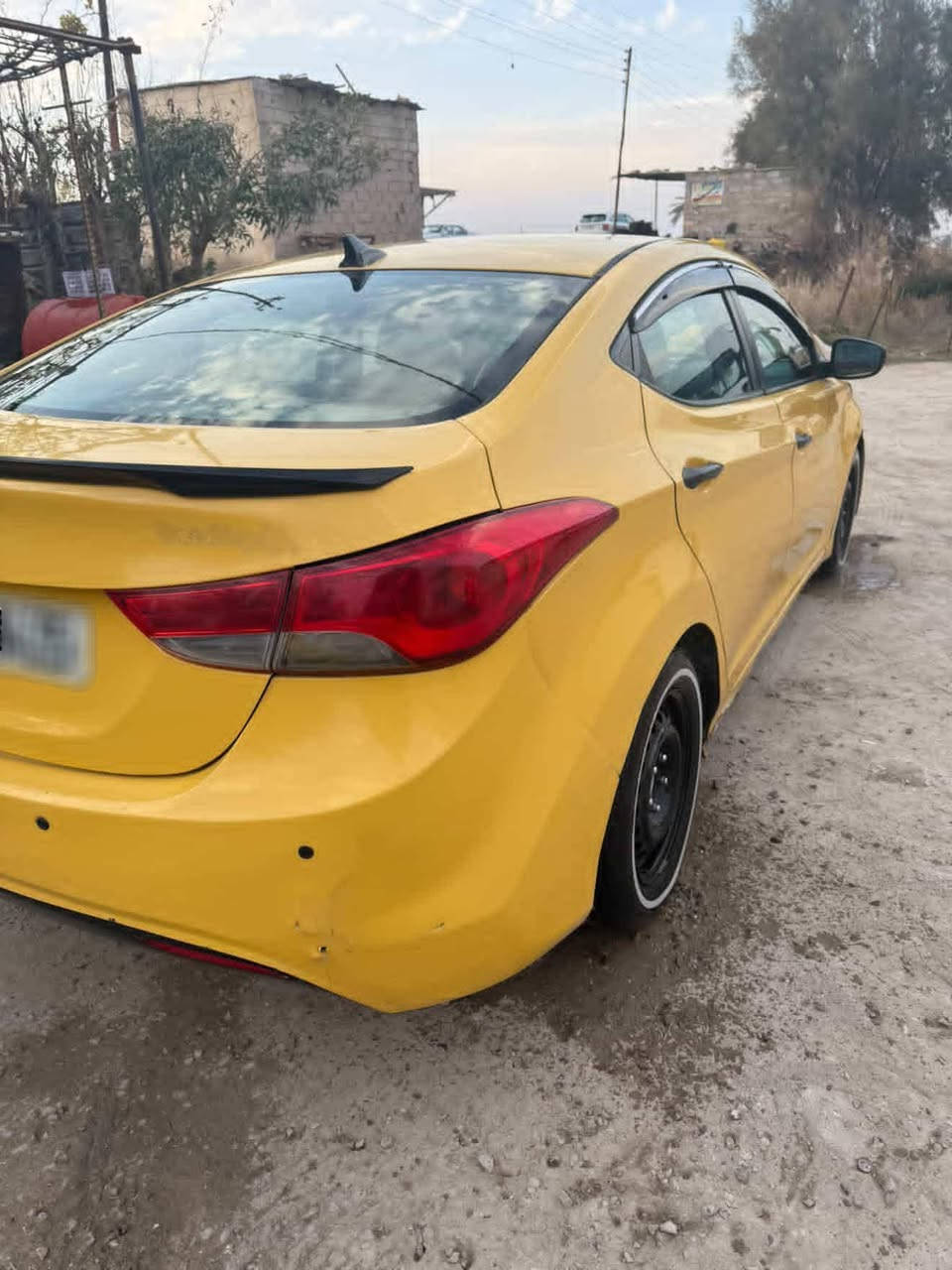 النترا وارد امريكي موديل2011 سيارة حلوة ومرتبه كاعده تخم تاير خط ابيض مواصفات تحكمات ستيرن شاشة صدرها كامل بس نقص دبلات كير ومحرك اتعهدلك بيهن مكينه مبدل نص طابوكة واويل بمب جديد ورواجز جديد مكينتها اتعهدلك بيها متمد ايدك عليها حادث السيارة جاملغ وبنيد مرجعات نفسهن بدون دواخل وبيها طخه من ورا اهناء بالعراقي السيارة ليبل واحد بدون تبديل سعر السيارة 98$ وبيها مجاللل
رقم صاحب السيارة : ***********
