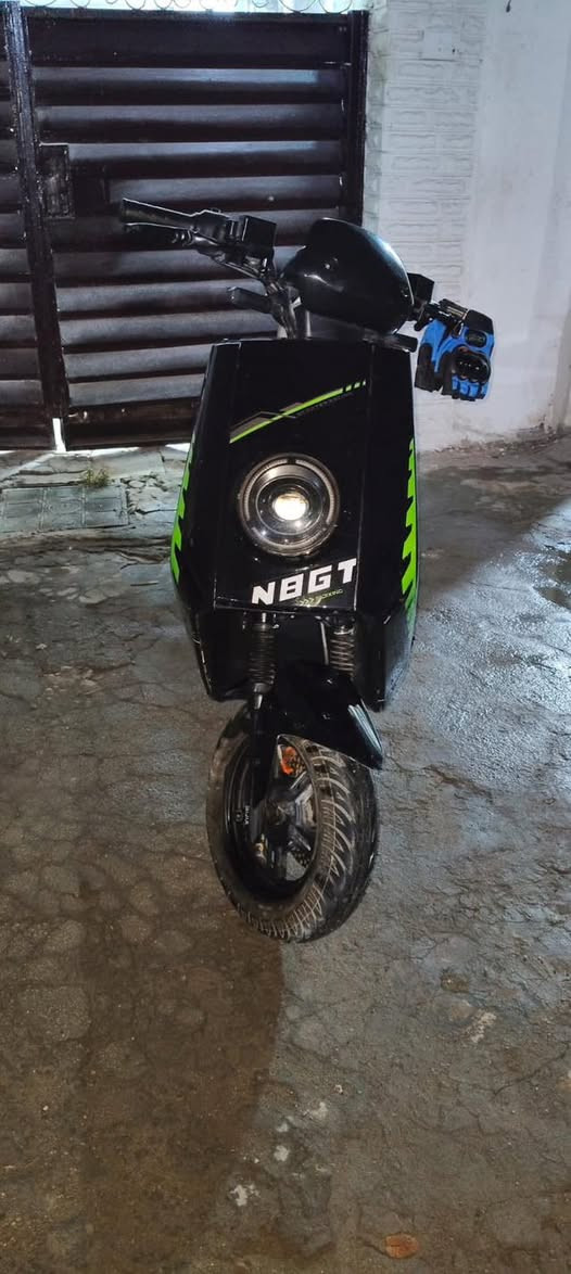 دراجه شحن للبيع بطاريه ليثيوم بطاريه تمشيك 80 كيلو 
اوراق مال معرض موجوده مستعجل ع بيعتهه ***********
