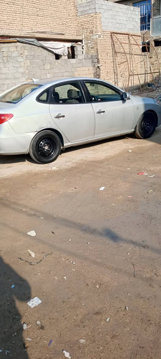 النترا 2010 حداديه خير من الله السعر 98المكان بغداد زعفرانيه كير وكينه جدد مكينه 2000 الرقم ***********
