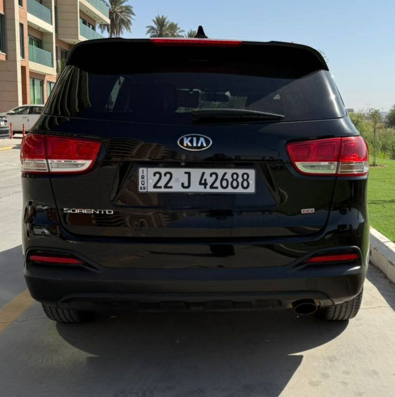 سلام عليكم
كيا سورنتو ٢٠١٥ شكل ال ١٦ EX

لون اسود رقم اربيل انكليزي هزه ١٣/١٠/٢٠٢٥

 تحكم استيرن جهتين 

كير ثلاث وضعيات  سبورت نورمال ايكو

ماشيه 104 قابل للزيادة

وارد امريكا حادث خفيف جاملغ ايسر وجزء من البنيد 

وصبغ باب وجاملغ خلفي عكس السايق 

٤ سلندر ٢٤٠٠ GDI

٥ راكب 

محرك كير صدر تبريد 

السيارة جاهزه مابيه اي نقص
رقم الشاصي 
5XYPG4A30GG034518
السعر 145$ ورقة وبيه مجال بسيط 

للاستفسار الاتصال على الرقم 

***********

***********
