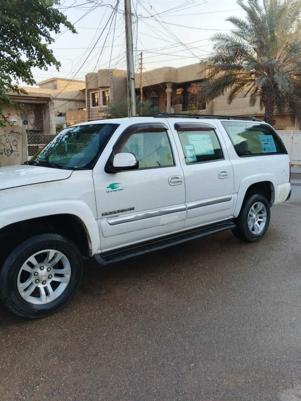 السلام عليكم جمسي موديل 2005مكفوله من ضربه وصبغ رقم بغداد نكليزي مكان سياه بغداد ل بياع محرك 5300 كير محرك مكفول ما متواجد عل فيس سعر 115 وبيها مجال ***********
