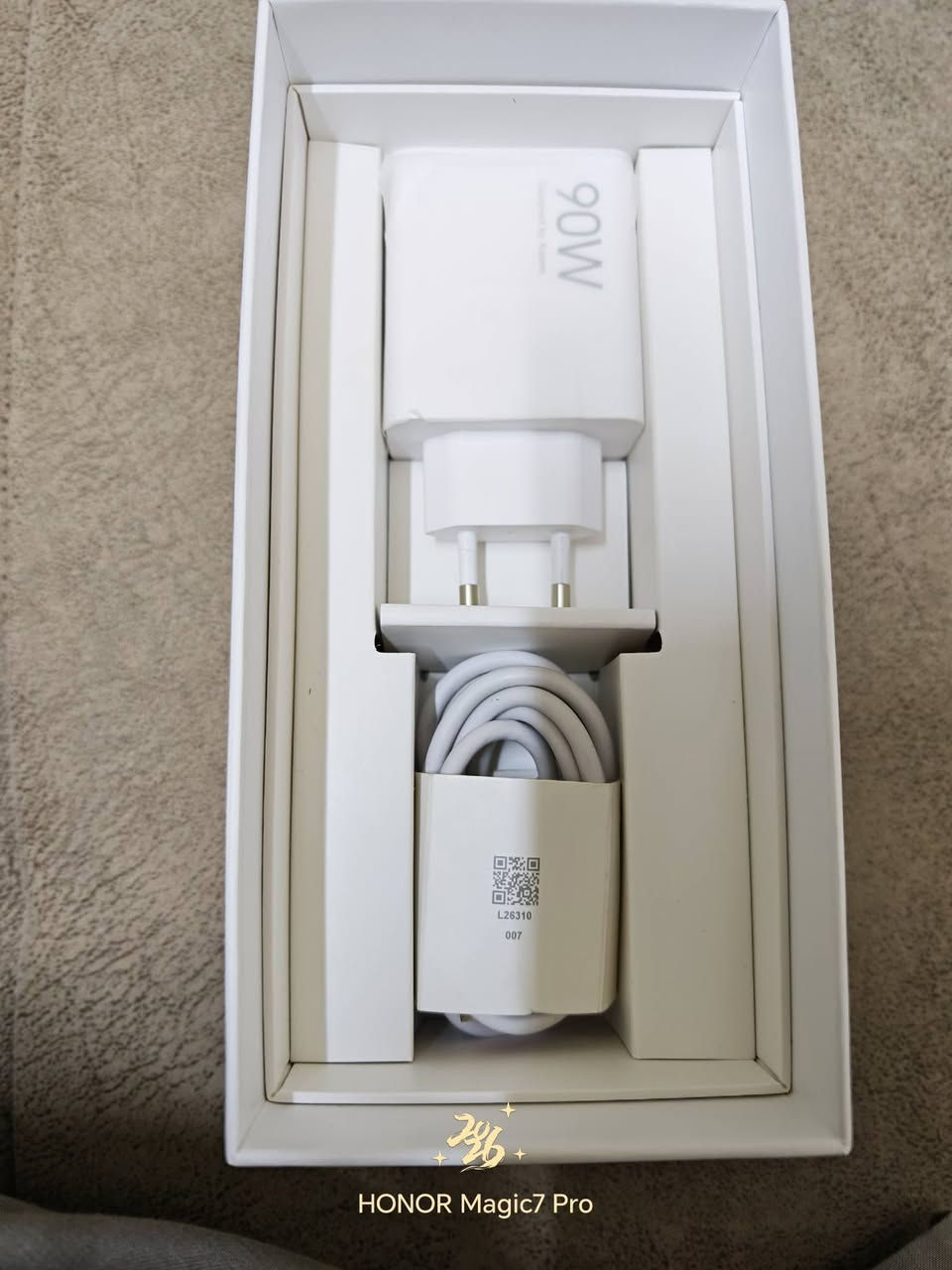 جهاز شاومي 15 نظيف جدا جدا غراضه كامله واصليه لون أبيض ذاكرته 512   نسخه عالمية مع ثلاث كفرات ماركة والكفر الاصلي الي يجي ويا الجهاز للبيع بسعر 750 الف بغداد الزعفرانيه شارع الكهرباء *********** للتواصل واتساب او على الخاص
