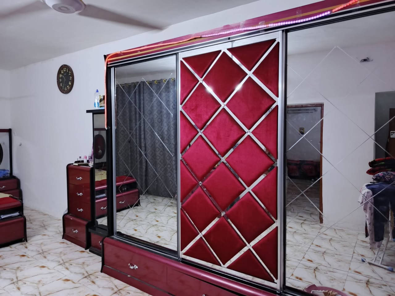 غرفه نوم نضيفه جدا للبيع السعر 600 المكان الاسكان الشراي يراسلني ع خاص


**إذا كنت صاحب هذا الإعلان وتريد حذفه لأي سبب، رجاءا أرسل رسالة إلى الدعم الفني**