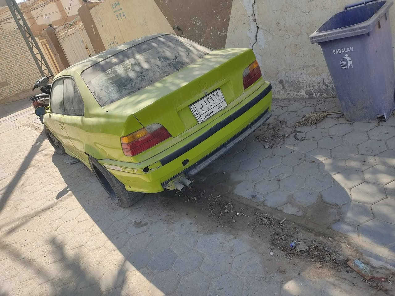 اعادة النشر بسبب الوعود الكاذبة
تك باب 
للبيع تم تنزيل السعر 45 ورقه قفل قفل 
رقم بغداد  السياره تاركها من زمان كلش وفاتح غرفتها لكن موجوده  بداخلها ما اعرف اذا صار بيها نقص لولع لكن كشنات وهالسوالف كلها موجوده  ونضيفه 

ابيع هالموجود 
حوض السبير  مكصوص لان ردت اسويها مال دراگ وبطلت بسبب ضرف واحتاجيت فلوس 
رقم بغداد 
مكينه 25 تك ومال حاويه يعني جديده 

التفيده  خل يتصل 
مو يراسل ويكلي دزلي صورها  تره روحي لعبانه 😂

***********

المكان نجف
