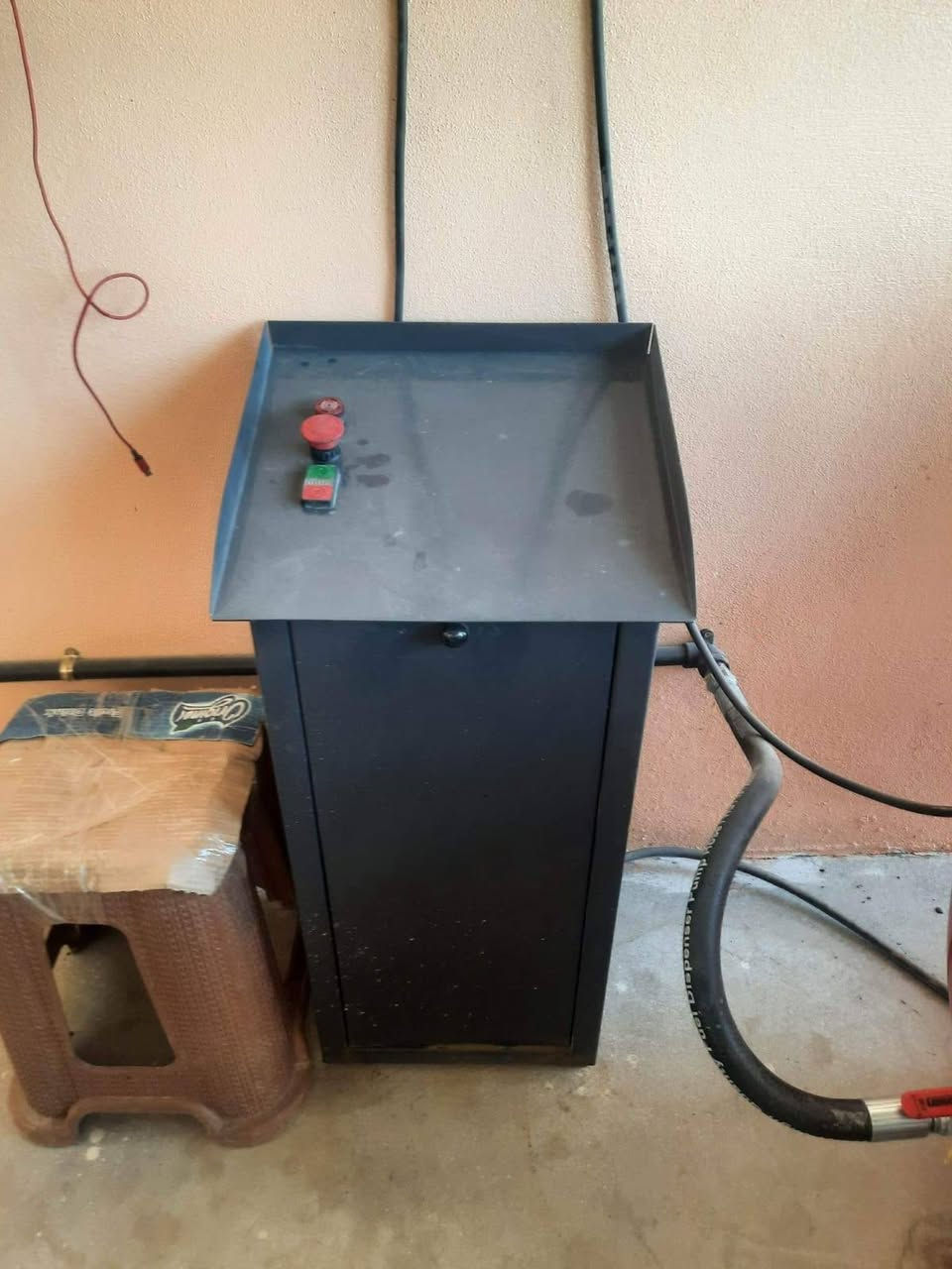 للبيع جاك اصفر ٥ظن سعرة١،٧٥٠وظبعة ايظالي سعرةمليونين وبلنص مال سيارة اكبر واصغر ايظالي ثلاث مليوين فقظ ١٥يوم مستخدام رقم هم بي واتساب /***********/
