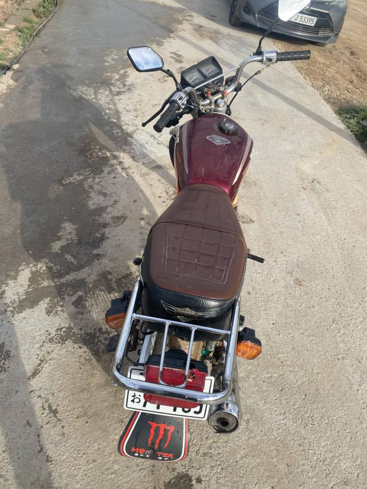 تايكر 20 دراجةًحلوةًونضيفةًالسعر 400وبيه مجال حكً جية اتصل وبيك خير ودلل***********
