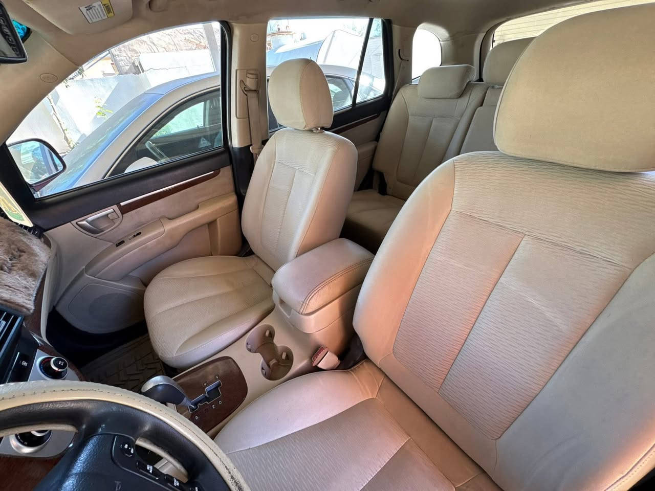 للبيع سنتافي 2008  رقم نينوى انكليزي بأسمي
محرك 6 /2700 

محرك جديد مبدل عليها 

مكفوله من الضربه والصبغ والتبديل 
ليبل واحد 

تدفئه تبريد 
طخم تايرات جدد
صدر جديد 
قفل سرعه 
شاشه ايباد اصليه 
كامره خلفيه 

سيارة عليها ادام كامل جاهزة 

مكان السيارة تكريت 

***********

السعر 130 وبيها مجال بسيط
