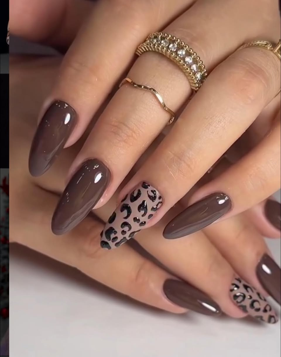 استغلو العروض لحد يوم 1/1
للحجز واستفسار ؏ هذا رقم *********** 
العنوان البياع شرطه رابعه شارع البالات 🤍
