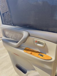 لاندكروز • ٢٠٠١ • ابيض