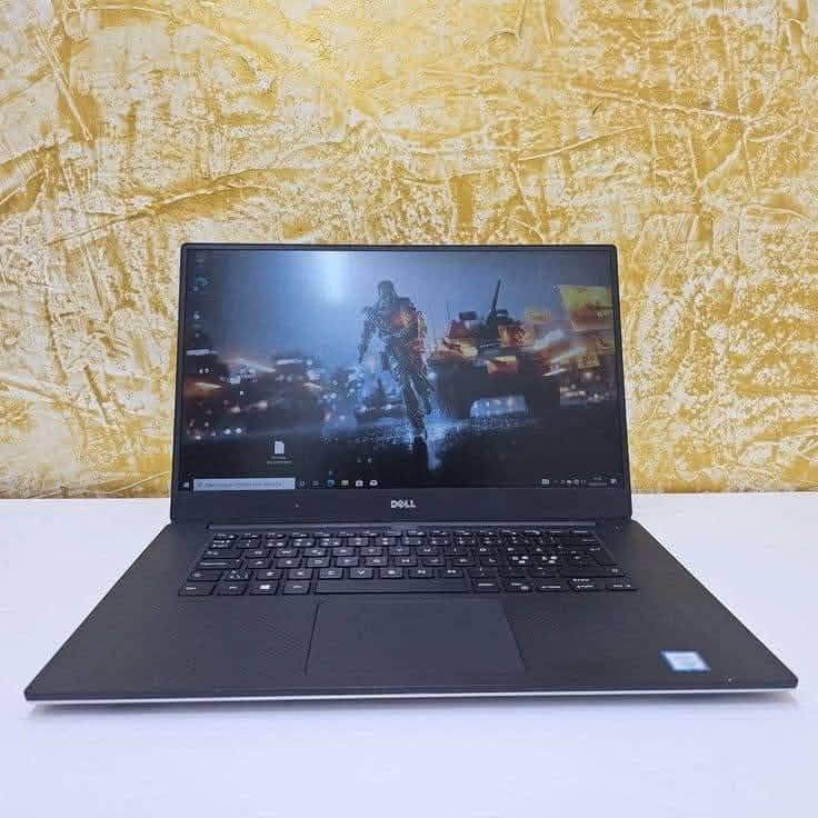 السلام عليكم 
لابتوب للبيع 
نضيف جداً مثل ما موضح بالصورة 
هاي المواصفات
الموديل: Dell Precision 5520

المعالج: Intel Core i7 HQ
الجيل: السادس

كارت الشاشة:
- NVIDIA خارجي 4GB
- Intel داخلي

الذاكرة العشوائية (RAM): 16GB DDR4

التخزين: 512GB SSD

حجم الشاشة: 15.6 بوصة

+ملحقات كاملة+ جنطة +ماوس +شاحنه +حته راسية مال شاحنة اصلية  
السعر (450) بي مجال للشراي فقط


**إذا كنت صاحب هذا الإعلان وتريد حذفه لأي سبب، رجاءا أرسل رسالة إلى الدعم الفني**