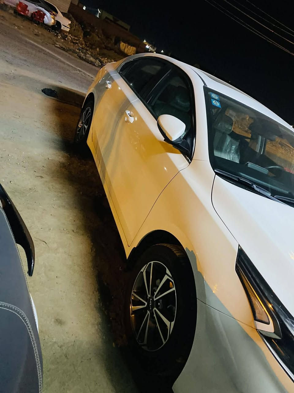 سلام عليكم سيراتو موديل 22رقم بغداد جديد تحويل ثانيوم سياره ستخدام شخصي ماشيه 49 سياره فول مواصفات مكينه 600 مكفوله كفاله عامه مكان سياره سماوه رميثه خاص ما جاوب ***********
