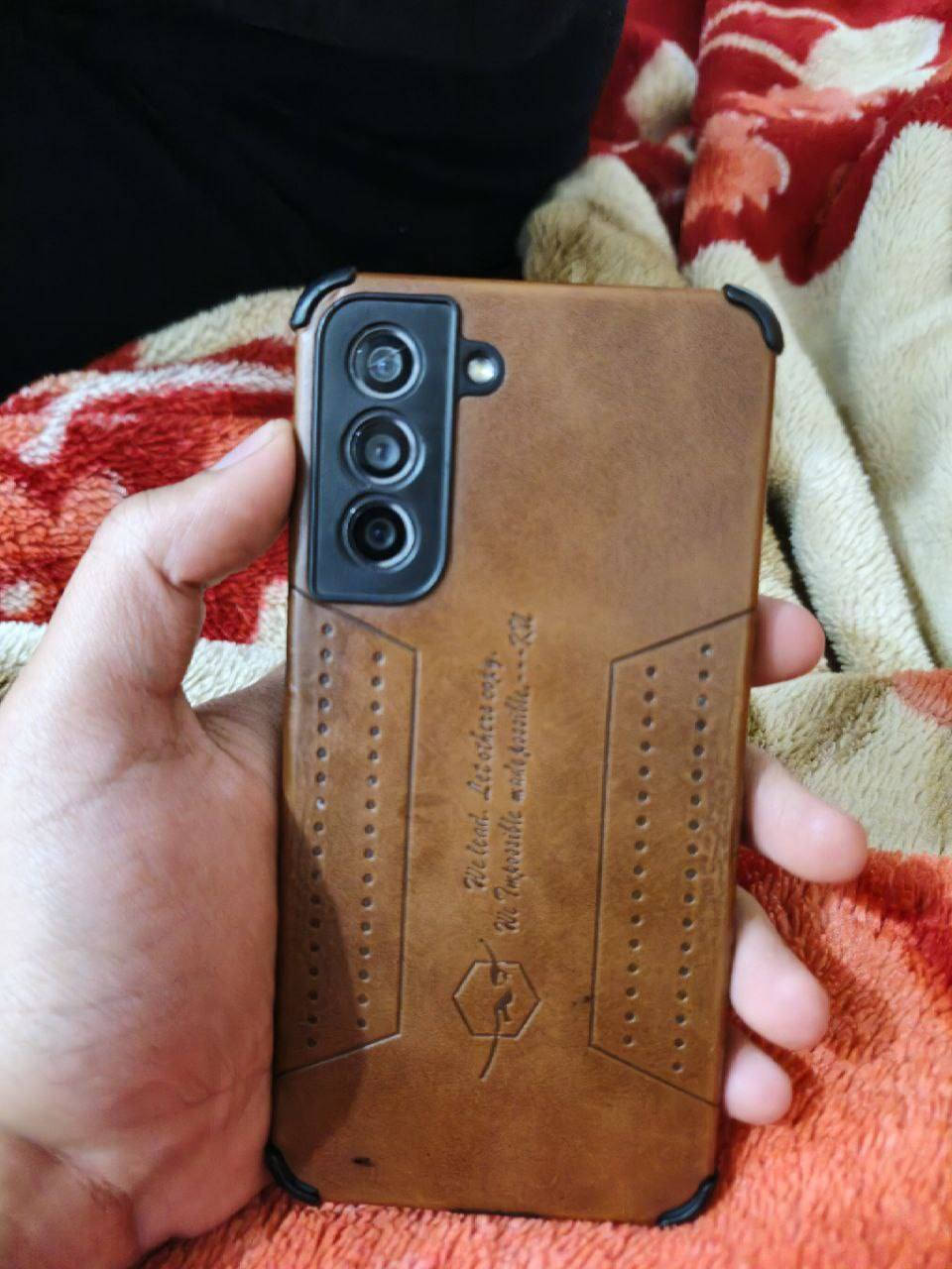 السلام عليكم S21feذاكره 128جهاز حلوه نضافه 85%الى 80% جهاز شرق اوسط مبدل بطاريه فقط او بطاريه اصليه  ويا الكفر الي ب صوره فقط اريد مراوس راس براس شعندك نزل او ادخل خاص ***********هذا رقم بي واتساب او خاص هم موجود
