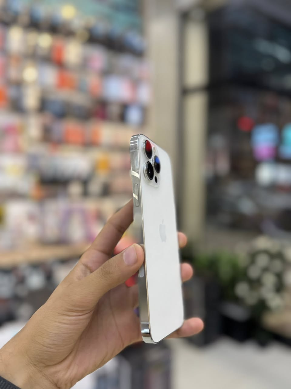 ♥️ايفون 13 برو ماكس ابيض مكفول♥️
🔥🔥السعر: 595 الف دينار فقط🔥🔥

ذاكرة 256
بطارية 84‎%‎
نضافة عالية
مكفول مامفتوح
مامبدل بي قطعه
فطر خفيف ب حساس
ماماثر ع الاستخدام ابد

الاتصال:***********
العنوان: النجف الاشرف
