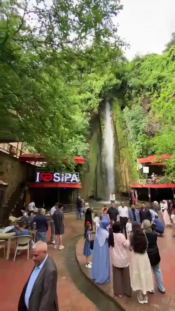 كل هله بيكم اهلا وسهلا
اكيد راح تكون رحلاتنا مستمره كذلك رحلات العيد انطلاق قبل العيد بيوم 

برامج راح تكون 

برنامج دهوك 5 ايام 

برنامج اربيل 5 ايام 

برنامج سليمانيه 5 ايام 

اطفالنا حلوين دون 4 سنوات راح يكون مجاني 

اطفال من 5 لغايه 9 سنوات نصف قيمه السعر  125 الف سفره العيد

تسجيل مفتوح لغايه اكتمال عدد *********** وسام وتساب
