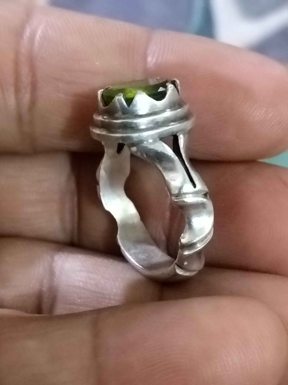 خاتم متوج بحجر الزبرجد فضه عراقيه قياس 20 مكاني نجف وماعندي توصيل النجف, العراق


**إذا كنت صاحب هذا الإعلان وتريد حذفه لأي سبب، رجاءا أرسل رسالة إلى الدعم الفني**
