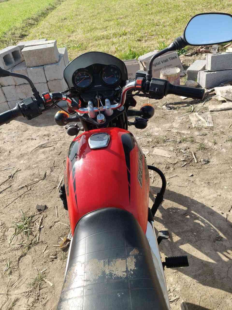 السلام عليكم دراجه بوكسر للبيع موديل ٢٣ارقام او سنويه بسمي رقمها ذي قار نكليزي دراجه كفاله عمه مكاني ناصريه قضاء النصر  ***********
