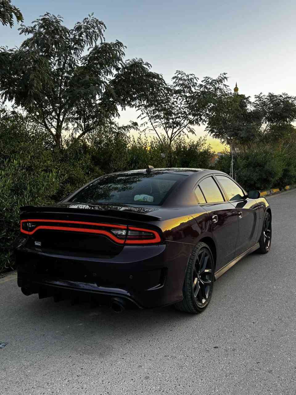 دوج جارجر 21 RT لون بنفسجي مميز 
حادثه جداً خفيف باب خلفي و بنيد سرقه 
بجم و خلف كبس بدون ارباك 
ماشي 55 ميل
دينار مصرف مابي
سعر :240 ومجال قليل 
مكان السياره كركوك ***********
