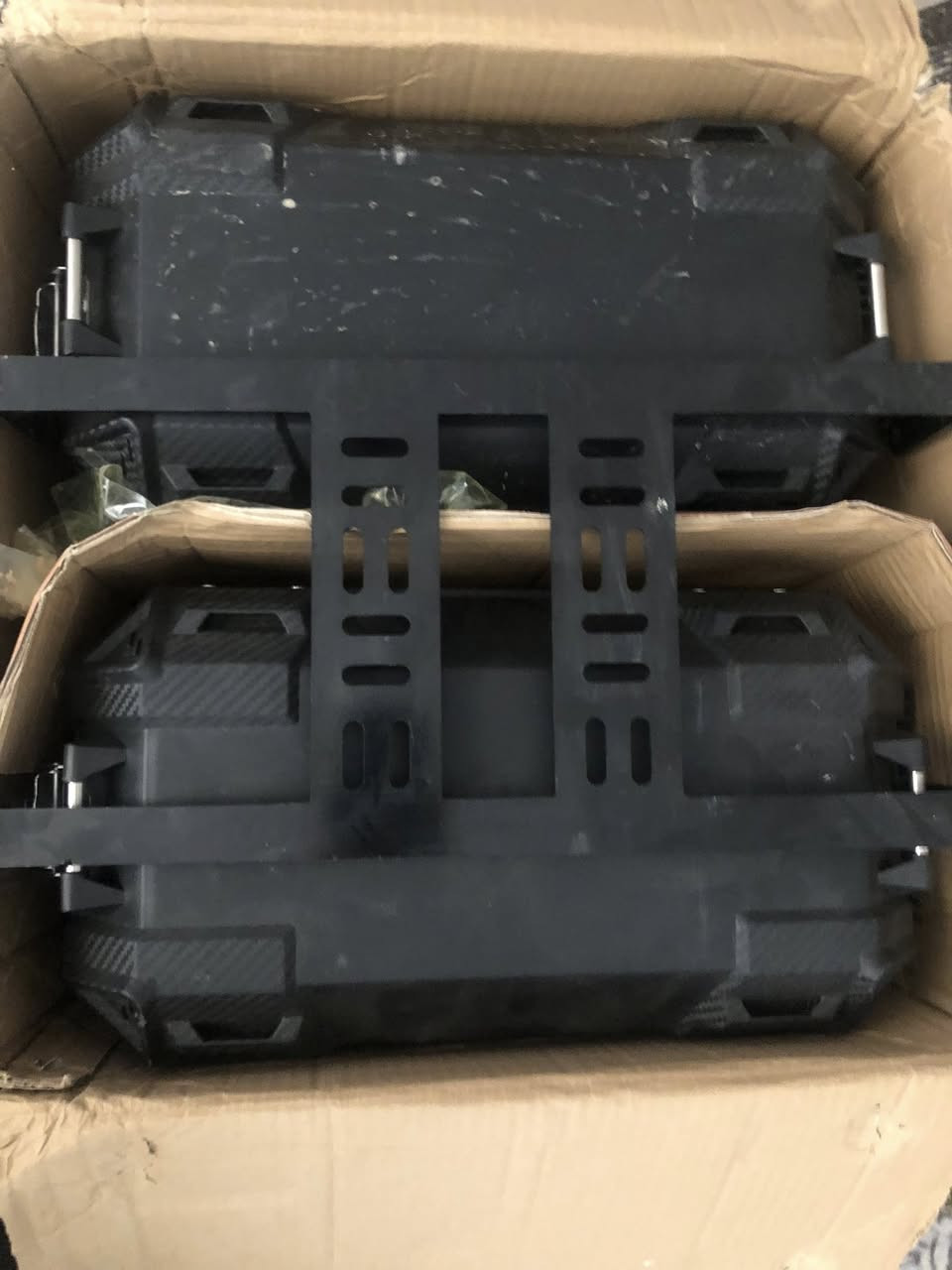 السلام عليكم جنط gs جدد بعدهن ما مشدودات بعدهن بكارتونتهن ملحقاتهن كلهن كاملات السعر ١٢٥ وبيهن مجال توصيل موجود للاستفسار خاص


**إذا كنت صاحب هذا الإعلان وتريد حذفه لأي سبب، رجاءا أرسل رسالة إلى الدعم الفني**