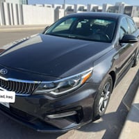 كيا اوبتيما للبيع وارد امريكي ضررها بأمريكا دعامية مثل ما موضح بالصور ...