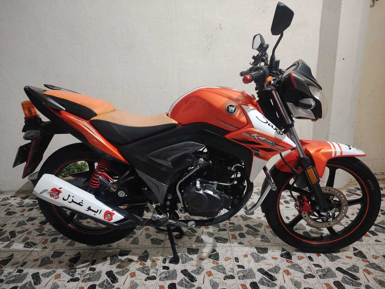 السلام عليكم
دراجه هاوجي للبيع
مسجل لوحات انگليزي بأسمي الدراجة مكفولة من كلشي محرك ما مفتوح ولا مصلح بيهه شي السعر ١٣ ورقة
رقم الهاتف ***********
مكاني التأميم القادسية الثانية
