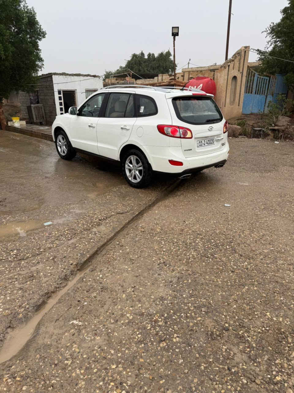 سلام عليكم ورحمة الله وبركاته
سنتافي ١٢ جديدة مكفولة ماشي ١٦٠ الف فول مواصفات بصمة فتحة ٧ راكب السعر ١٦٥     ***********
