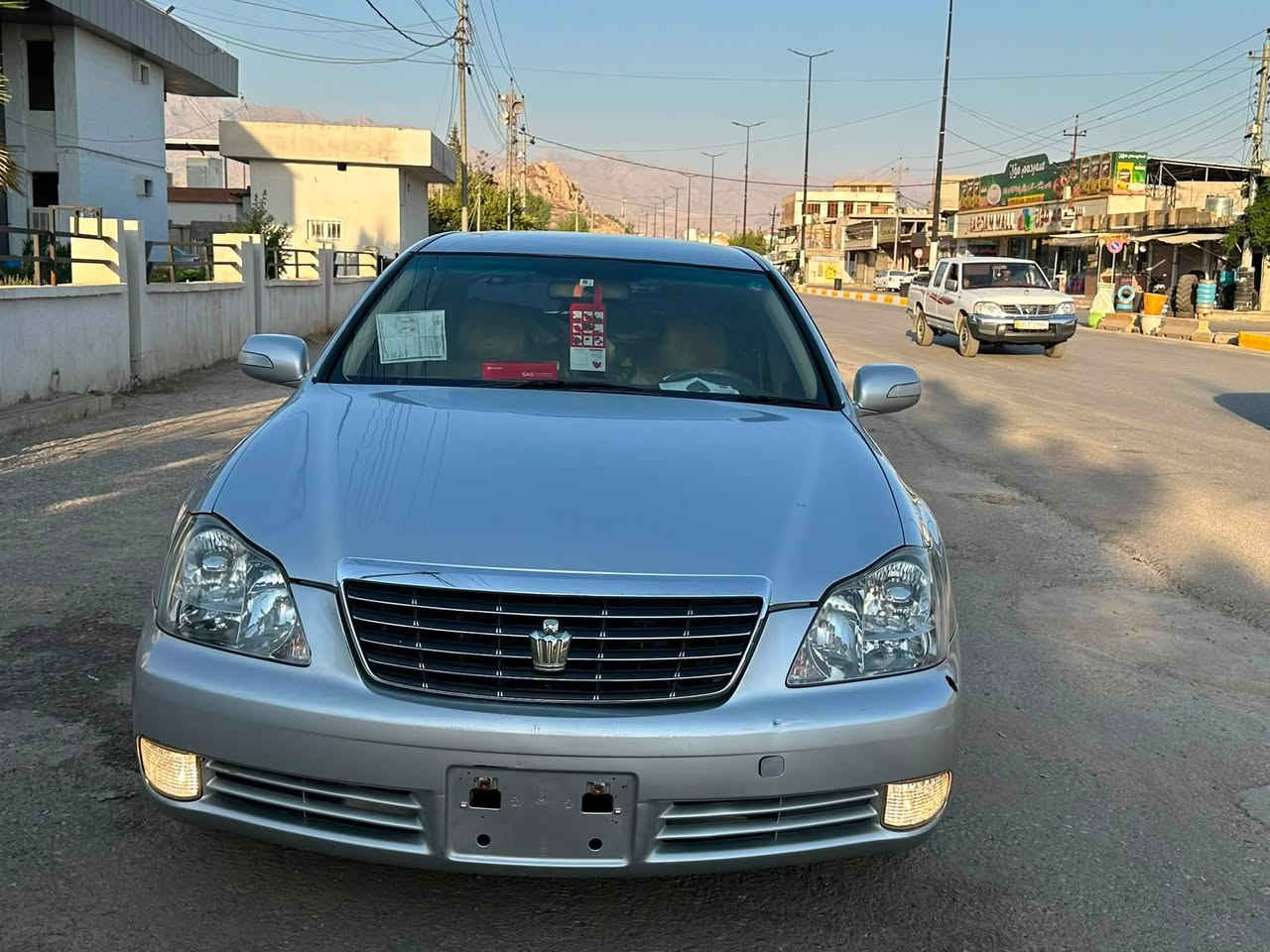 شاهانە موس ٢٠٠٦
بێ کۆدە تازە داخڵ 
گێڕو مەکینە گەورە ١٨٢
٢ دووگمە 
ئاوێنە ئیشارەت 
بێ بۆیاخە 
بێ مەسرەف لۆکە سەیارەکە 
١٥٠٠٠٠ کم ڕۆشتوە 
شوێن سەید سادق 

***********
