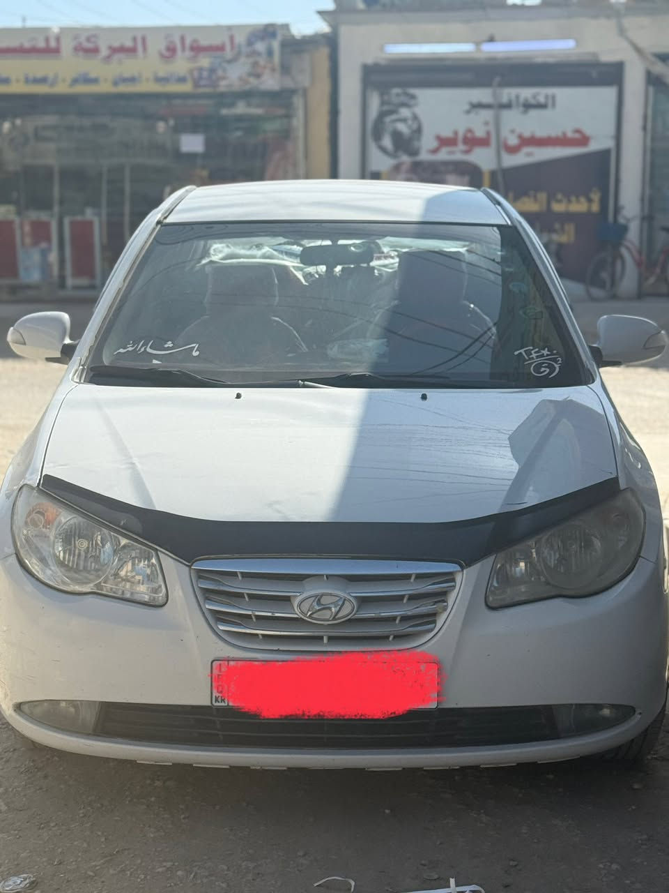 سياره للبيع التواصل على رقم *********** السعر 105 وبيه مجال الضرر 3قطع بس
