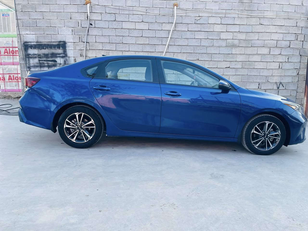 السلام عليكم 
فورتي 2024 
رقم ديالى بأسمي
وارد امريكي
ضرر جامرلغ خلفي والسونار ويه الصور
ماشيه 28 ميل
مكينة 2000دوش
مكان السيارة ديالى بعقوبة
السعر 145وبيهة مجال
رقم الهاتف ***********
