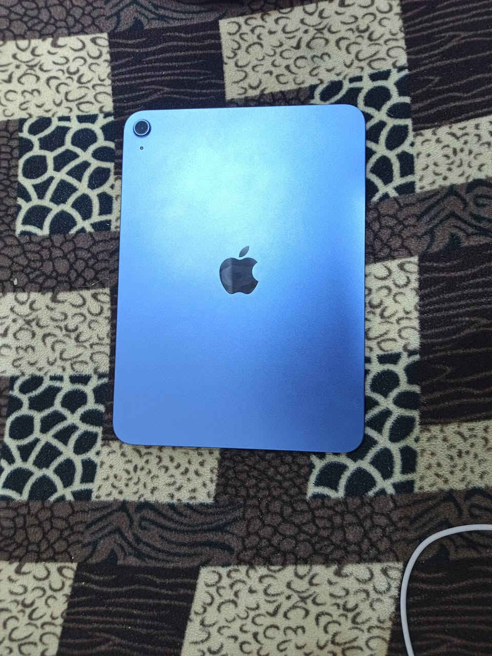 ايباد 11A16 جديد بطاريه100 كامل ملحقات سعر 350 قفل لا درهني ابد ***********
