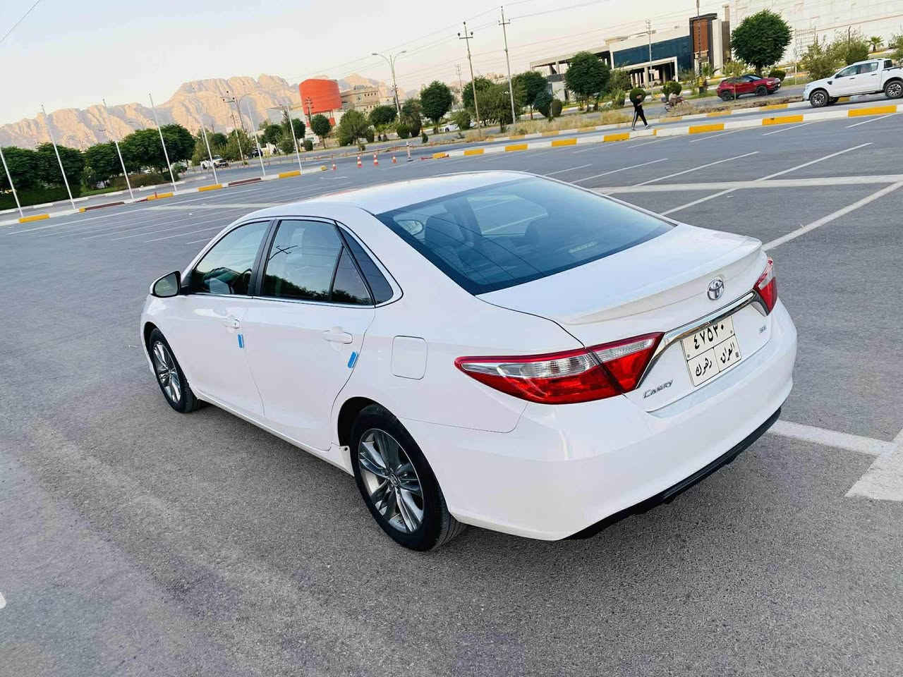 کامیریی 2016  گێرو مەکینە بەشەرت
بئ بۆیاخ تەنها یەک بستی بۆیاخە رەقەموو سەنەوی نوی 125 هەزار رۆشتە دەحامیەکانیشی بۆیاخ نیە بەشەرت
*********** سوران, أربيل
