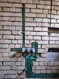 مناف الكربلائي • تأسيس ماء ومجاري • ثقب كور