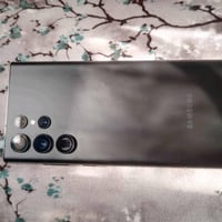 هاتف سامسونج حديث للبيع، مظهر أنيق وأداء متميز. الكاميرات بجودة عالية ...