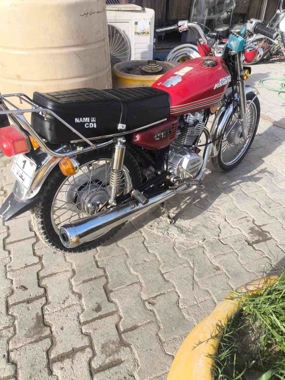 سلام عليكم دراجة نامه برو اوراق اصولي العنوان النجف حي العسكري شارع السبيس السعر 800وبيها مجال دراجه احله من صوره
