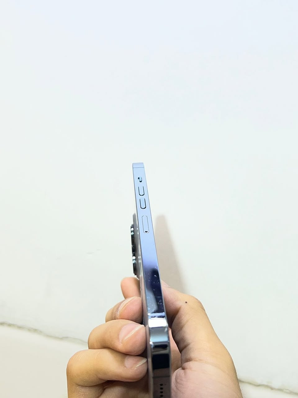 سلام عليكم ايفون 13 برو ماكس امريكي ذ256 بطارية 81 اليوم نزلت الجهاز فقط بي ضهر مكسور مثل مواضح بل صورة كلشي ممبدل بي بلادي على وضع الشركة رايده ب525 وبي مجال بسيط ومستعجل على بيعته مكاني بغداد الشعب شارع الصحة 
***********
