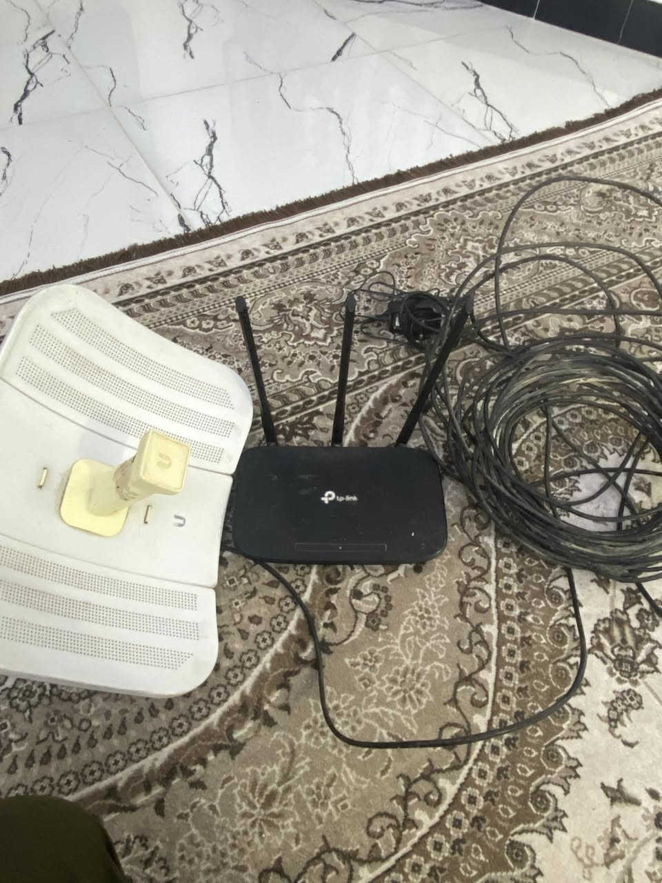 مهضومةإنترنيت كالمه السعر 50 الف قفل
مكان حي ميسان موجود بالخاص 
***********
