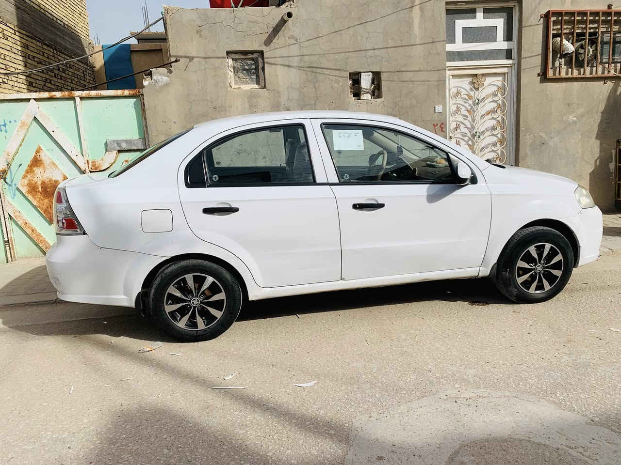 سيارة افيو مديل 2011 رقم سليمانية باسمنا شرط مداور بيها قطعتين تبديل بنيد وجاملغ امامي والجاملغ الأمامي الثاني بي بارد وبيها رصعات خفيفيه حدادية كامله تبريد فول منظومة جديدة ليث الطحان  السعر 73 ورقة وبي مجال مكاني النجف الأشرف للاتصال ***********
