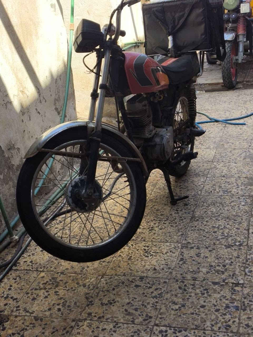 دراجه مال عماله عندك شغل وما عندك وسيله تروح بيها تفيدك ((ادوات))كلك كلك كلك ما بيها اوراق مكفوله من ((سرقه))محرك نضيف مجفت قبل سبوع غراض اصلي شادها بيدي سعر 250 

تواصل واتساب ‏ *********** ‏
