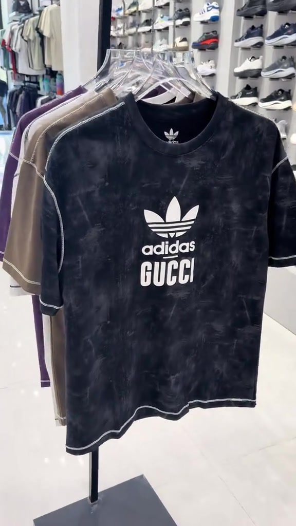 زبائن 3W تيشيريت adidas تيشيرت قطن 100% السعر 20,000 القياسات (M-L-XL-XXL-3XL) عنوان المحل بغداد القادسيه مدخل ساحة قحطان ثاني استداره ع يسار  ازياء Three Wall للاستفسار الاتصال :*********** متوفر توصيل لجميع مناطق العراق #1millionaudition #100k #الشعب_الصيني_ماله_حل😂😂 
