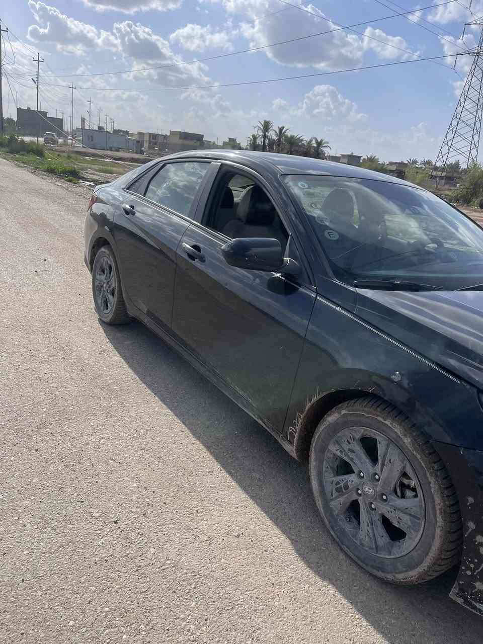 النترا للبيع موديل 2023 معوقين
نص فول صبغ البنيد وشويه بالباب 
سونار مرفوق بصور  لا شاصي ولا لغود 
سعر 133 مكان بغداد 
***********
