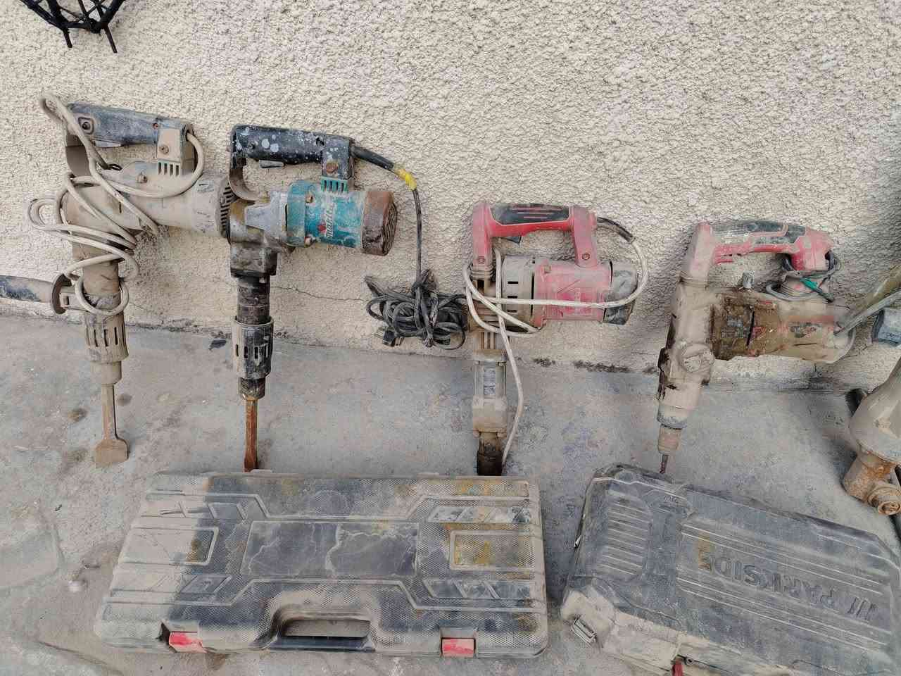 السلام عليكم ابيع كلهن بغداد الأمين ***********
