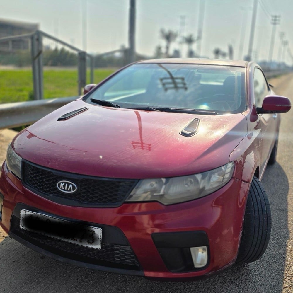 سيراتو مديل ٢٠١٠  تك باب رياضي محرك ١٦٠٠  بصمه  بلادي 
كامره سياره مرتبه كامله مكمله كير ومكينه مكفولات 
مصبوغة حزام جمالية وبيها مكانات جراد فول مواصفات رقم  الدولي  
مكان السياره كربلاء 
السعر 77$ وبيها مجال لشراي 
للاستفسار ‭***********