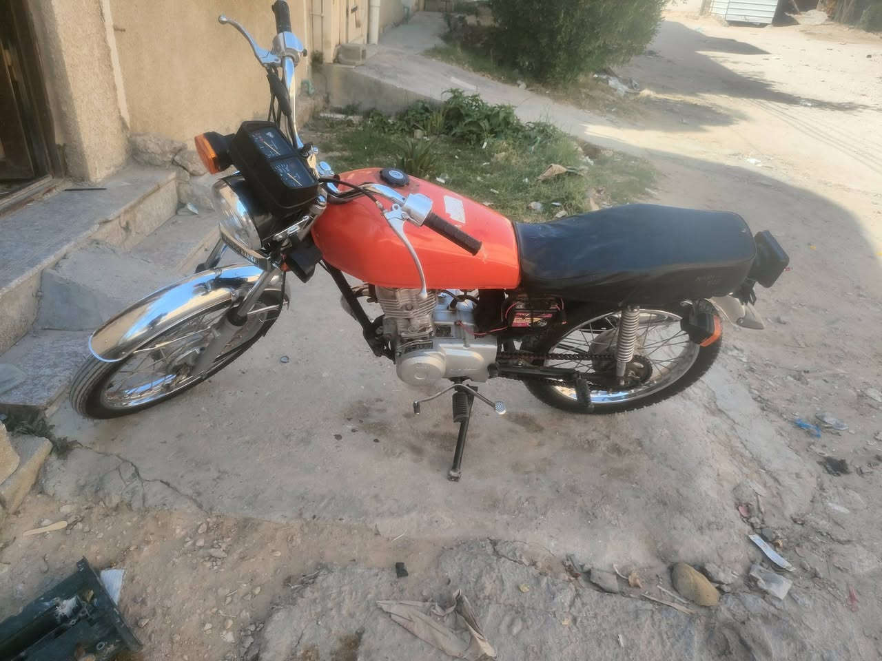 سلام عليكم اربعه كير كلك مكينته حلوه تايرات جدد 300بيه مجال مكاني كربلاء حي فارس ***********
