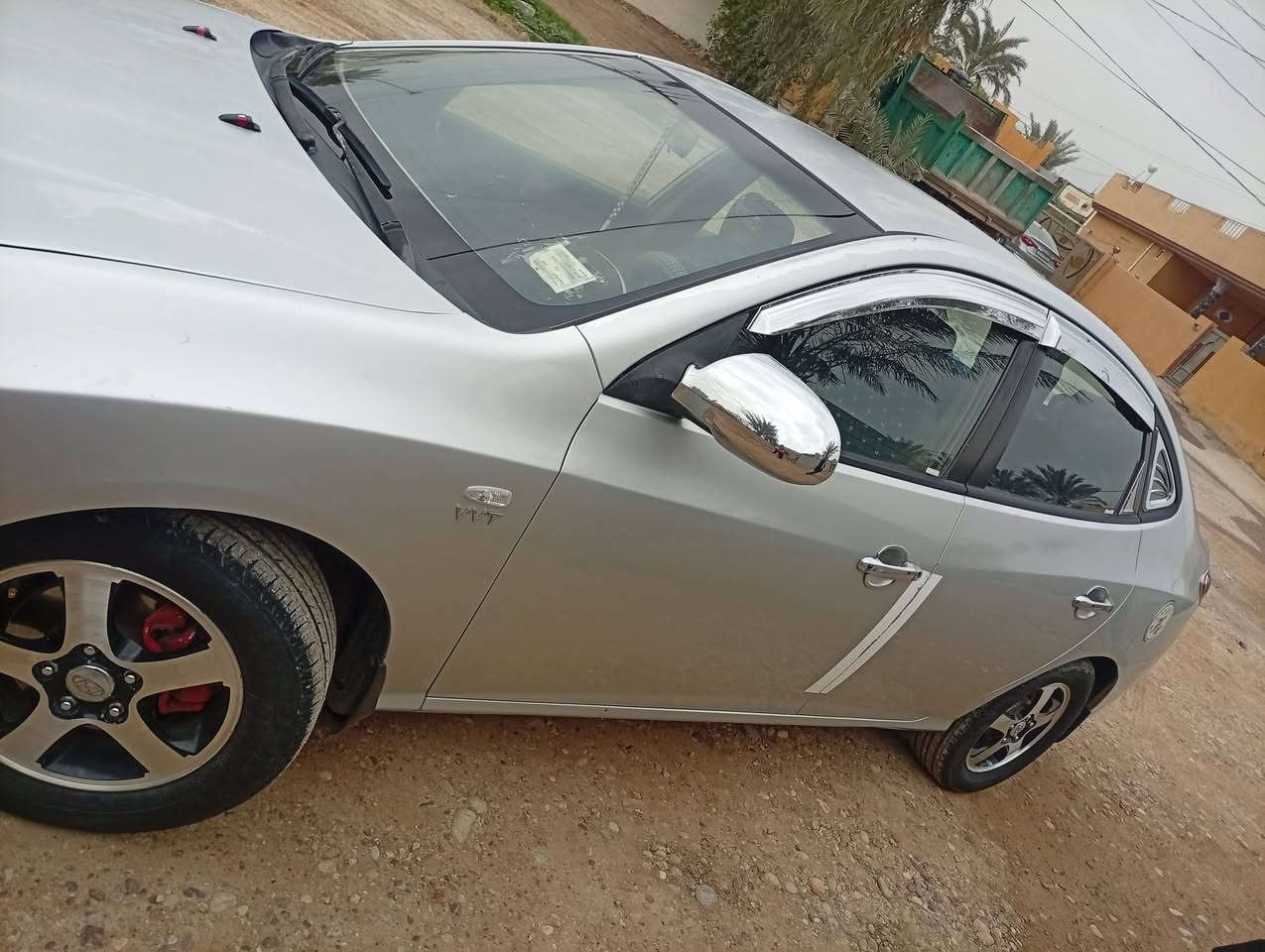 السلام عليكم
سياره فونتي
موديل 2007 
سياره حلوه 
السياره رايدها بشده وبيها مجال 
اللي يحب يتصل على هذا الرقم 
0771 703 0644
