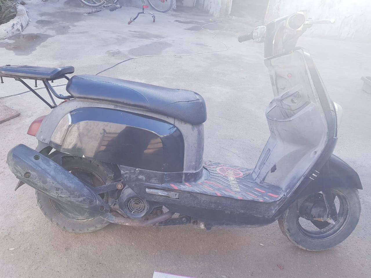 سلام عليكم دراجه بوليسي البيع السعر 700 بيه مجال شي قليل مستعجل على بيعته مكاني بصره كرمه علي الشراي يجي خاص رقم *********** ما مفتوحه شرط عينه ولايت شغلات سلف هندر كلش شغال دراجه ختم واحد ويه محرك بيه وصل وكيل
