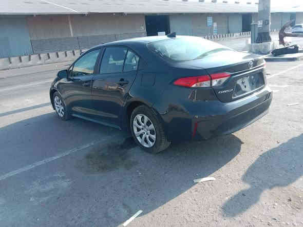 السلام عليكم كورولا موديل 2024
دخول جديد قبل بومين دخلت ترقيم جديد البارحه رقمتها 
بيها قطعتين 
باب السكن بصف السائق تبديل تفصيخ 
وبيها الباب الخلفي بي تصليح وصبغ 
بيها بعض الرصعات خفيفه 
صور الحادث وصور الإمارت بدون رقم صوره الشاصي ويا المنشور 
وهاي كل تفاصيل السياره 
ماشيه 40700كم تقريباً 
داخل مخمل 
تحكمات استيرن 
كامره 
رادارات 
وبعد مواصفات والله ما أعرف بيها 
مكفولة من محرك وكير وصدر وتايرات ودواخل وبجم وصندوك كله جديد وضع شركه 
مكانها بغداد البلديات قرب الشقق الفلسطينية 
***********
السعر 155$ وبها شي بسيط
