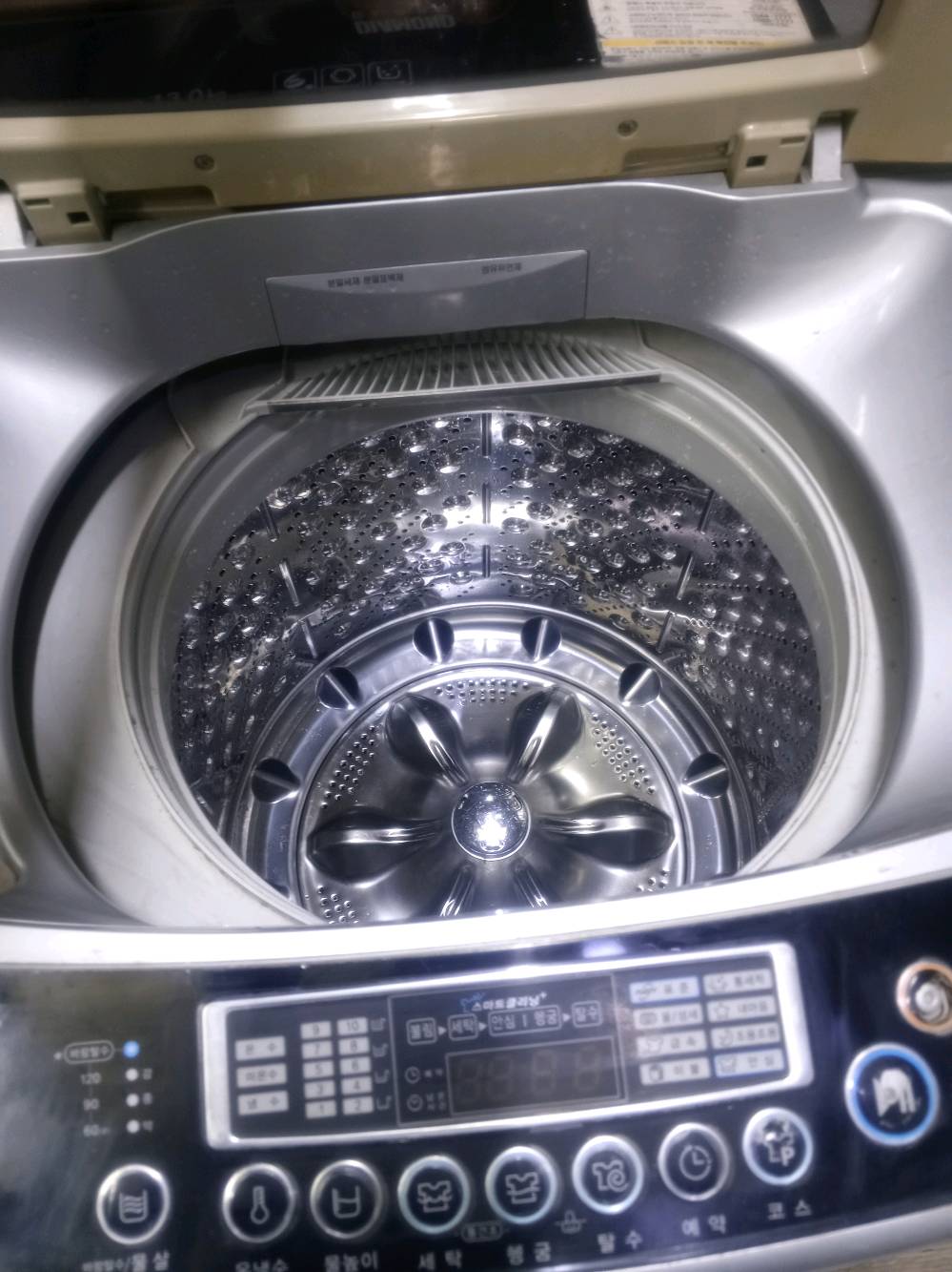 غساله LG 13 كيلو شرط الشغل وماداخله تصليح صناعه حوري شرط الفحص