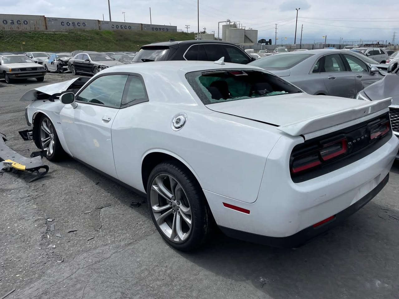 سلام عليكم للبيع جالنجر RT سوبر تراك
موديل 22 
مكينة 5700
مواصفات 
شاشة جبيرة
ويل نجمة تو سايز
كشنات حضن
سوبر تراك تحكم من الشاشة
منصومة زنون كاملة
وبقية المواصفات المعروفة
السيارة حادثه جاملغ وبنيد وجاملغ خلفي وحنشر صور الحادث وصور السونار وياه  السيارة كفالة من الكص شواصي والغود
السعر 173 وبيه مجال 
مكاني بغداد الدورة
للاستفسار  ***********
