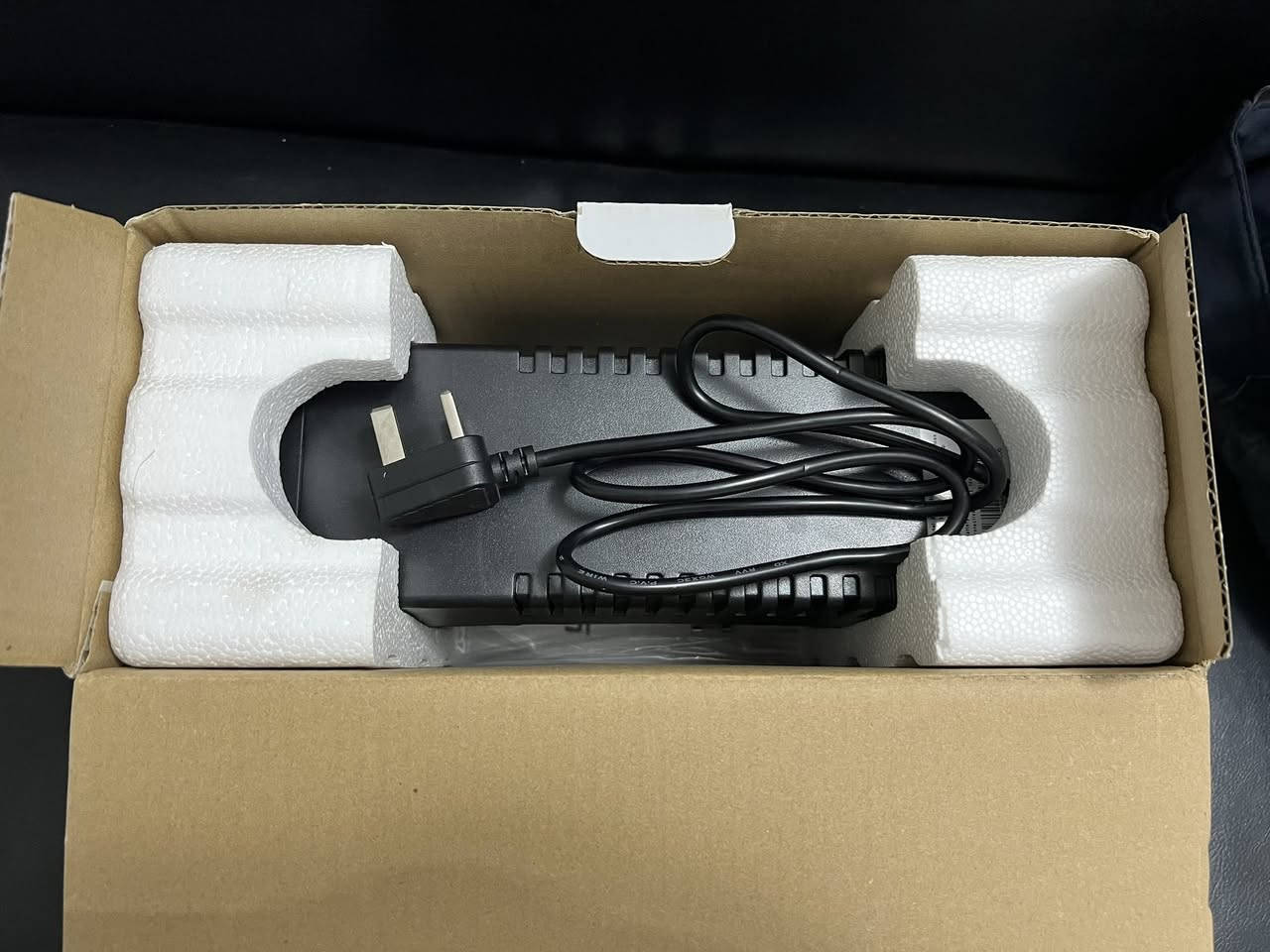 يوبي اس UPS جديد استخدام يوم فقط 
سعرة بالمحلات 100 الف اني ابيعة ب65 
شرط الفحص والضمان مكاني سلمان باك شارع المستشفى ***********
