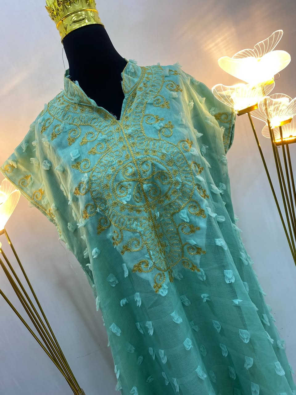 مساء الخير 
بنات عدنا ملابس متنوعه تناسب جميع الاذواق 
ننشر دائما على قناة الوتساب صور الموديل مع القياس و الاسعار

https://whatsapp.com/channel/0029Vb6S85k3rZZgQMmyhb06

+964 771 277 4494
