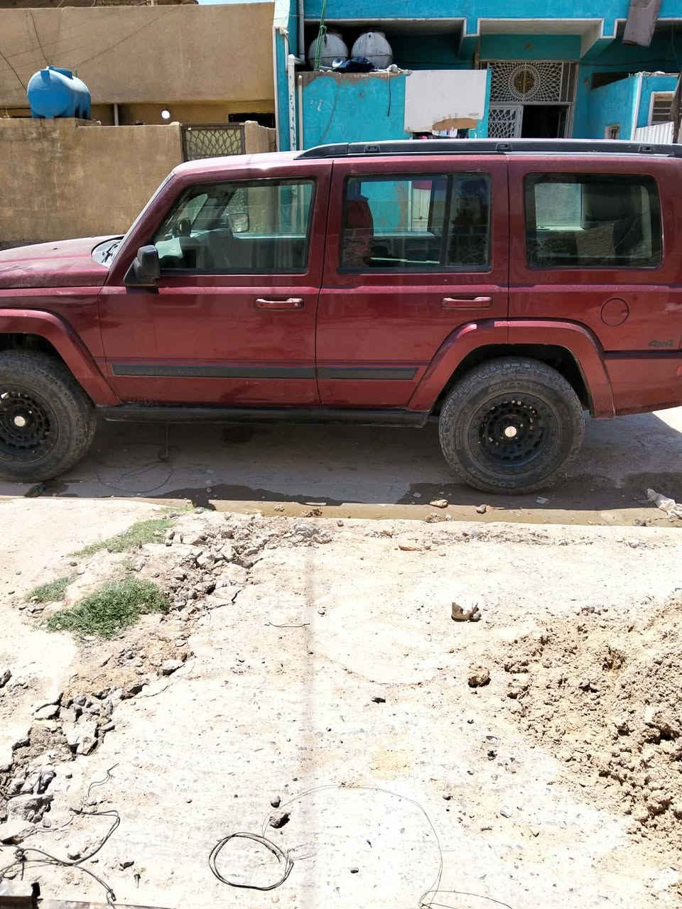 للبيع موديل ٢٠٠٧  رقم انكليزي باسمي    تخم تاير جبلي
سيارة  معليها دبلات  ولوي   لا تبخير ولاتنقيص مكينة بلباكيت حجم ٣٧٠٠جاهزة. نواقص  صوندة تبريد ،، جراد بلباب قليل    سيارة  نصبة جدا حلوة السعر ٩٠      ابو دشير
رقمي ***********.
